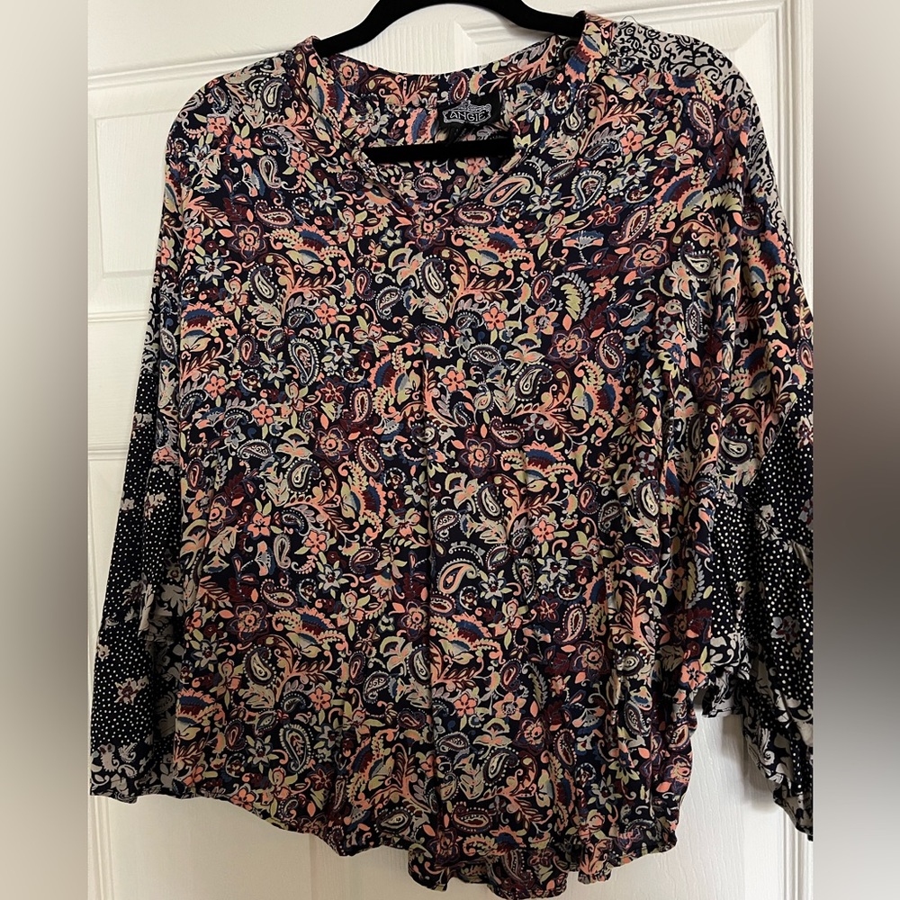 Women’s blouse
